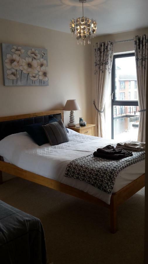 Stourport River View Apartment מראה חיצוני תמונה