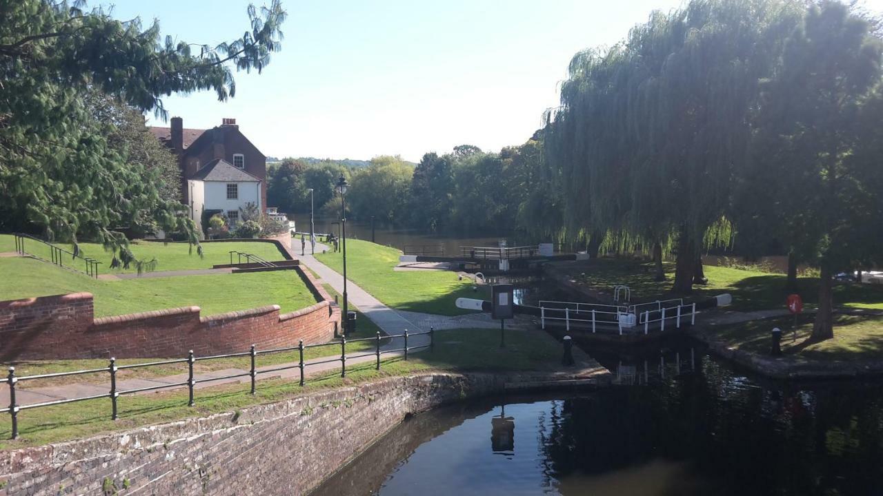 Stourport River View Apartment מראה חיצוני תמונה